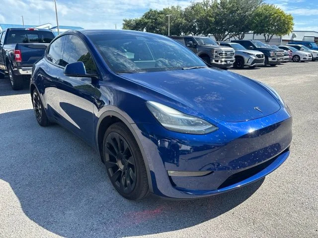 Used 2021 Blue Tesla Long Range image 3