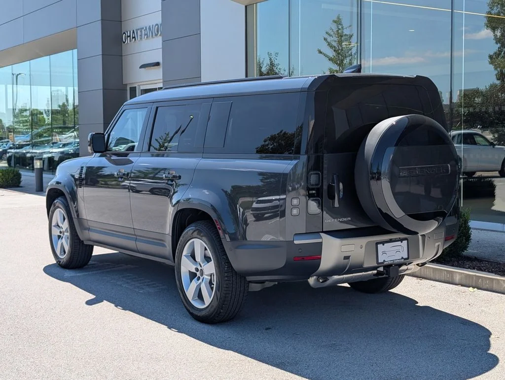 New 2026 Carpathian Grey Land Rover S image 3