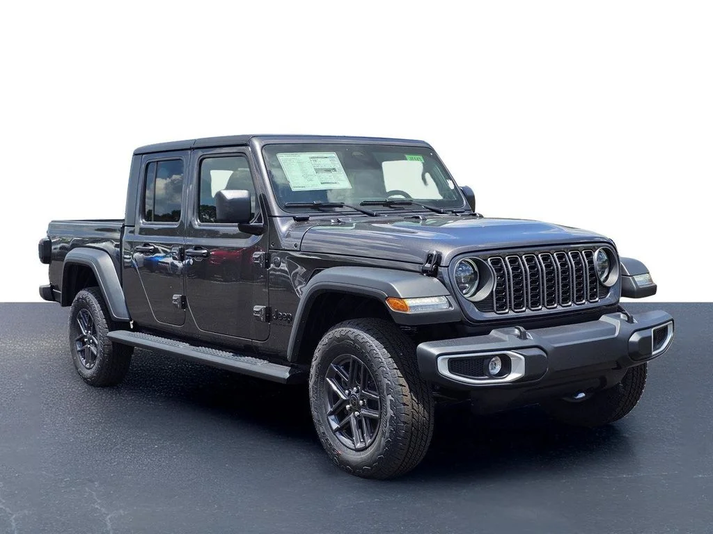 New 2026 Granite Crystal Metallic Clear-Coat Exterior Paint Jeep Sport S image 5