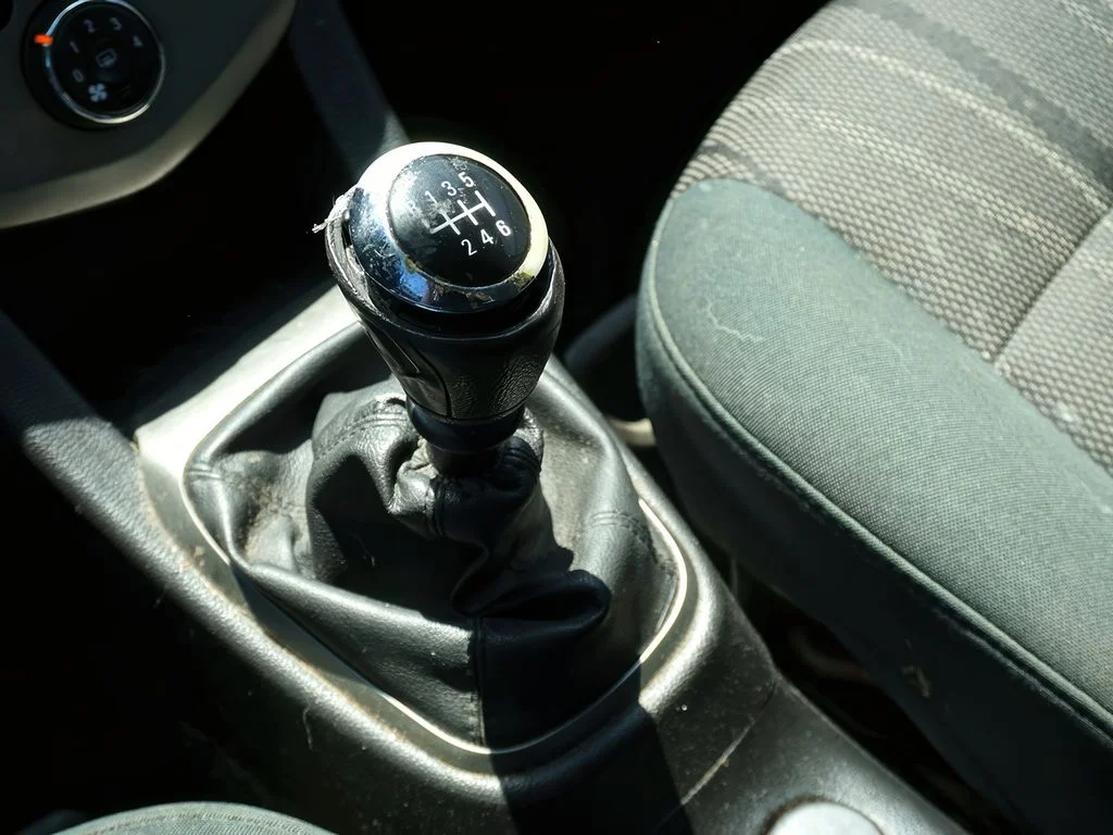 2012 Chevrolet Sonic 1LT - Photo 22