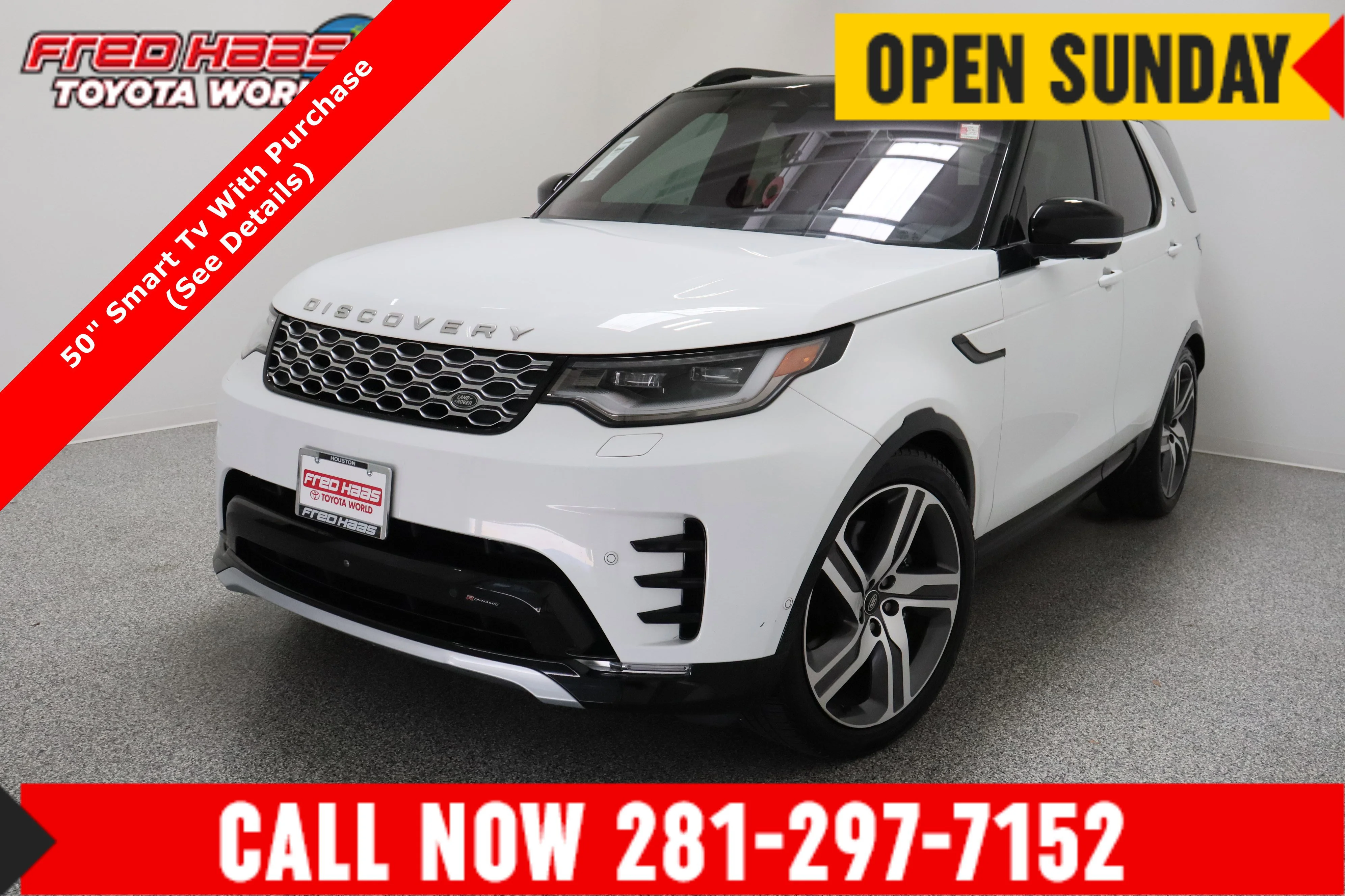 2023 Land Rover Discovery Metropolitan Edition's photo