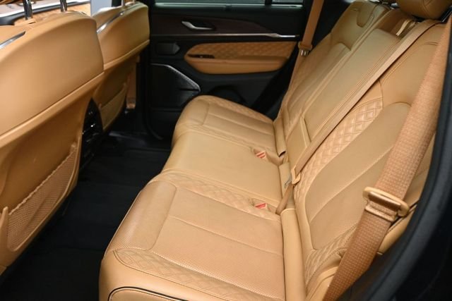 Used 2022 Black Jeep Summit Reserve 4xe image 30