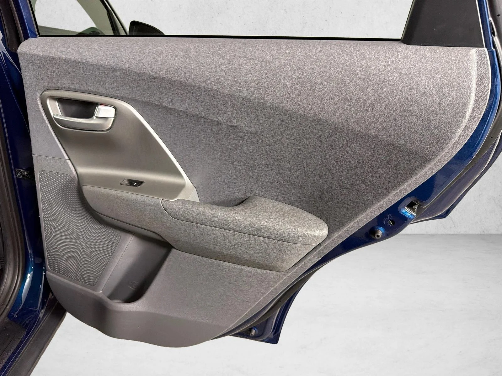 Used 2022 Blue Kia LX image 16