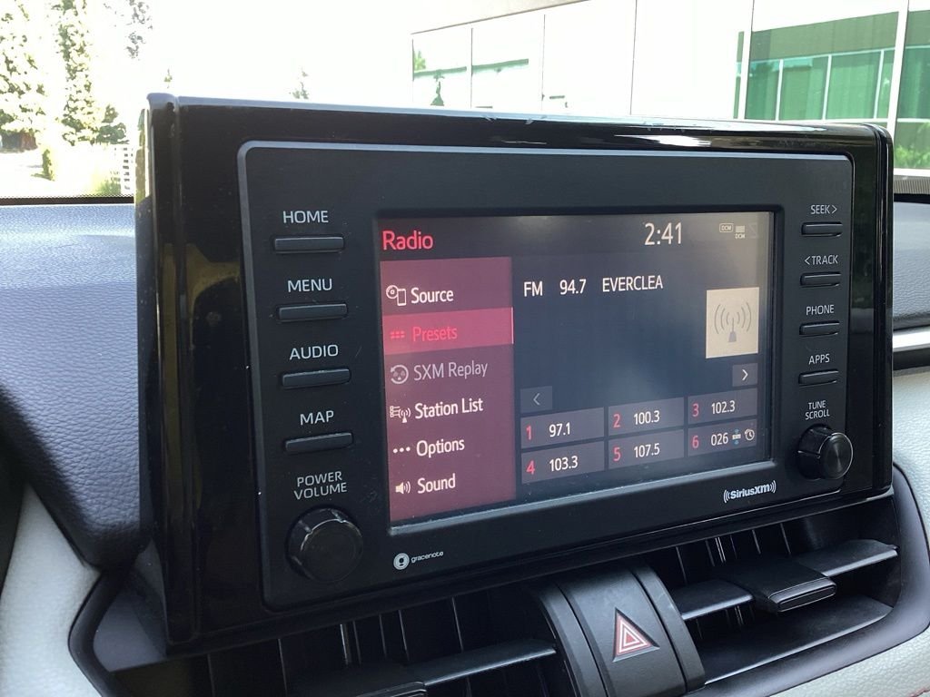 Used 2020 Red Toyota XLE image 13
