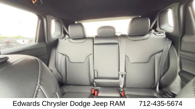 New 2026 Blue Jeep Latitude image 29