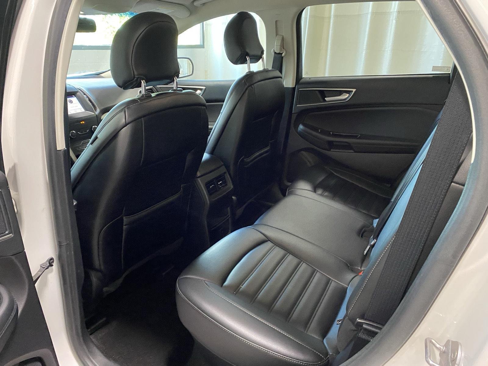 Used 2019 White Platinum Metallic Tri-Coat Ford SEL image 15