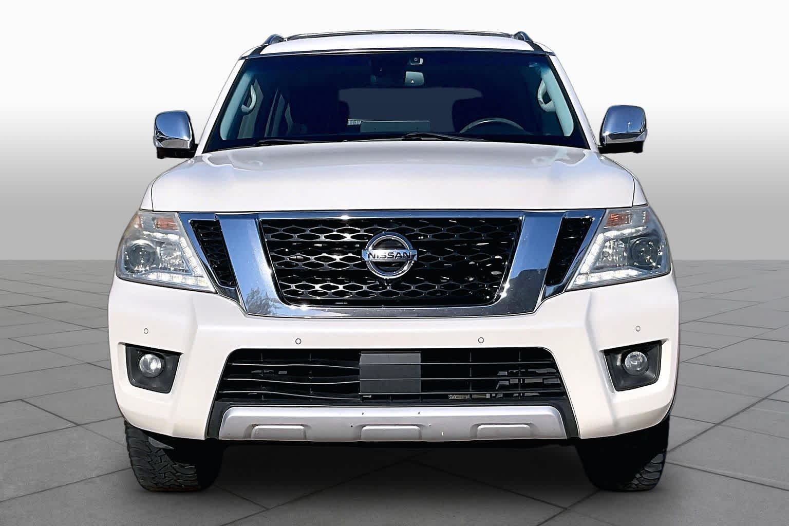 Used 2017 Pearl White Nissan Platinum image 3