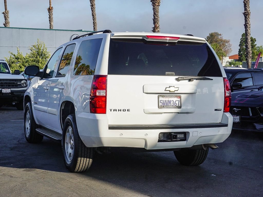 Used 2007 White Chevrolet LT image 4