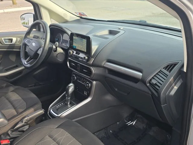 Used 2018 Silver Metallic Ford SE image 11