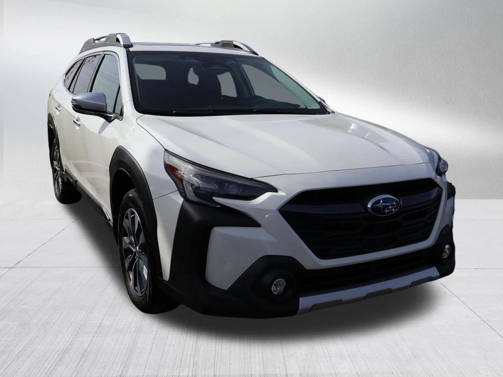 2023 Subaru Outback Touring XT's photo