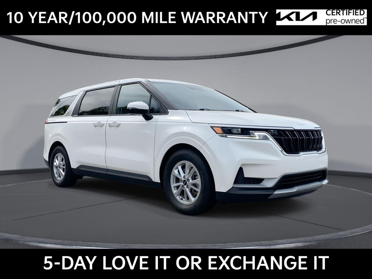 2024 Kia Sedona LX Seat Pkg's photo