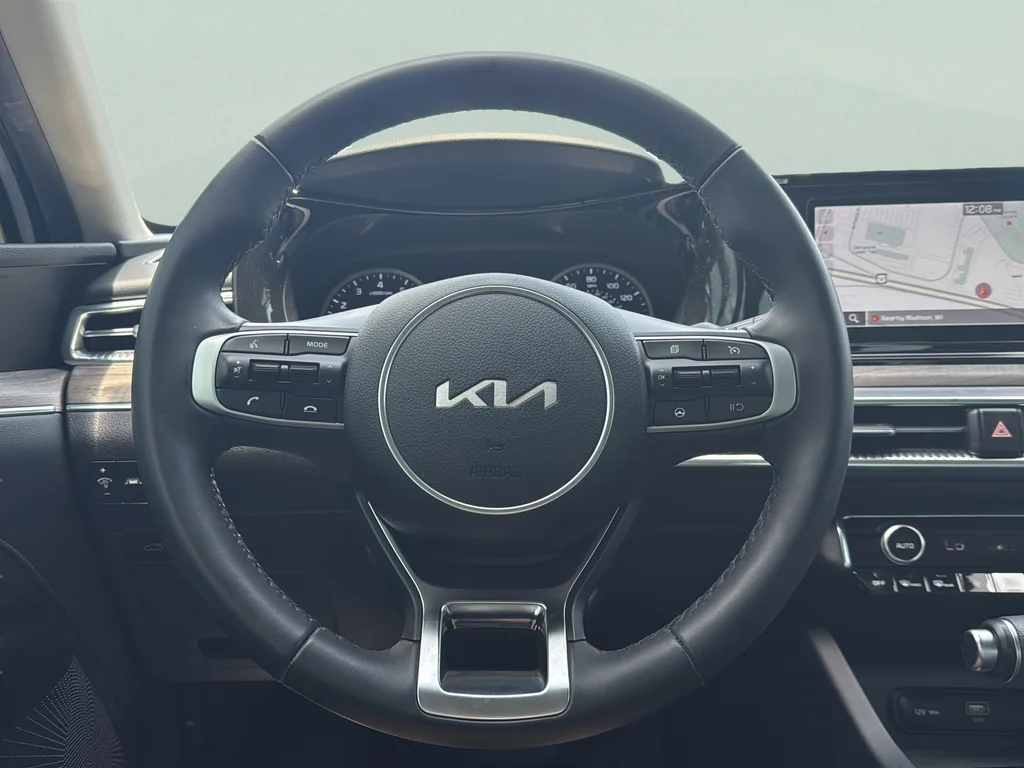 Certified Used 2023 Glacial White Pearl Kia EX image 29
