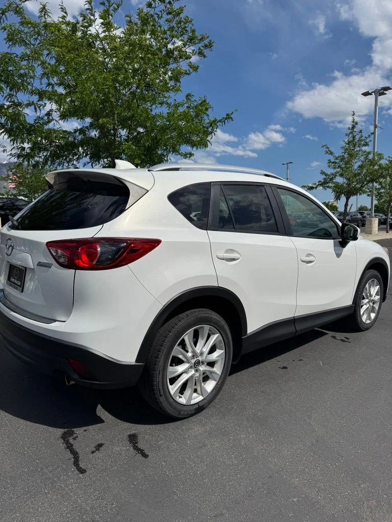 Used 2013 White Mazda Grand Touring image 4