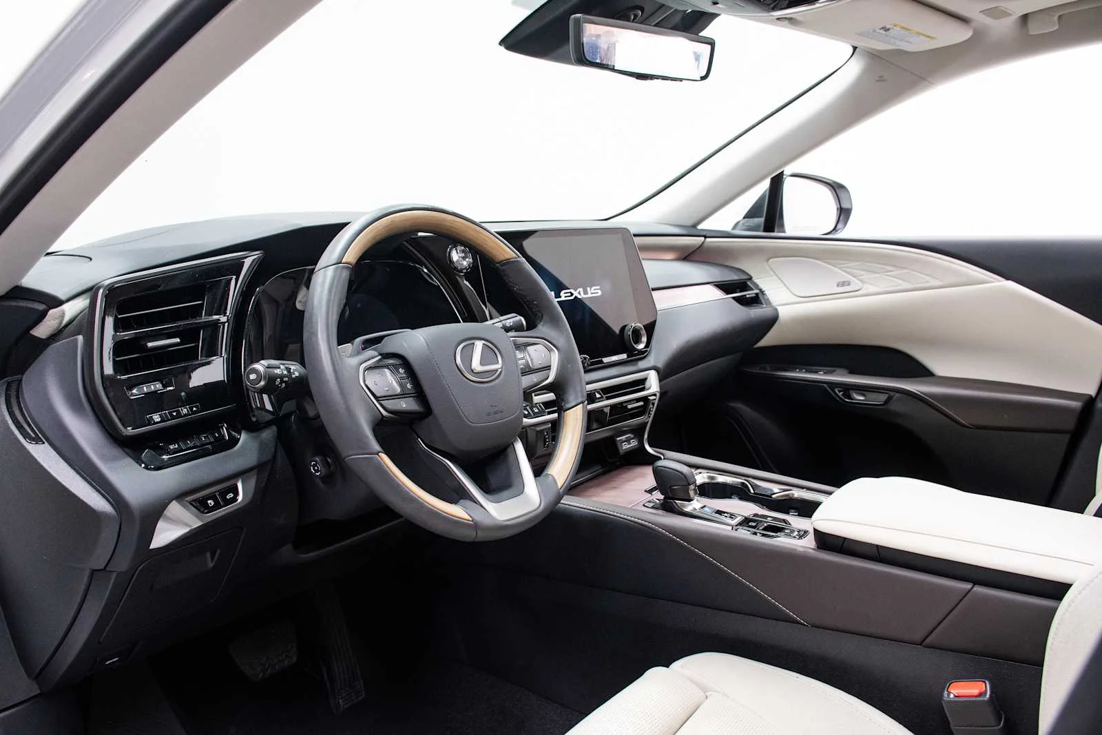 Certified Used 2026 EMINENT WHITE PEARL Lexus Luxury image 12