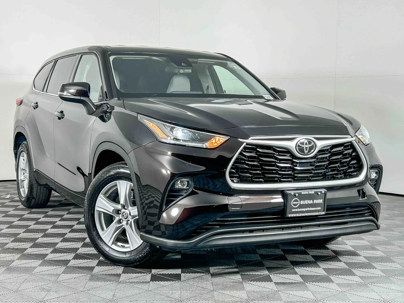 2021 Toyota Highlander LE