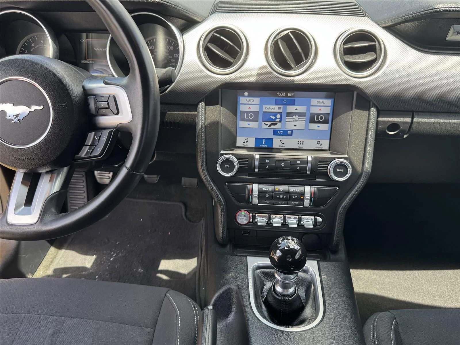 Used 2018 Triple Yellow Tri-Coat Ford GT image 10