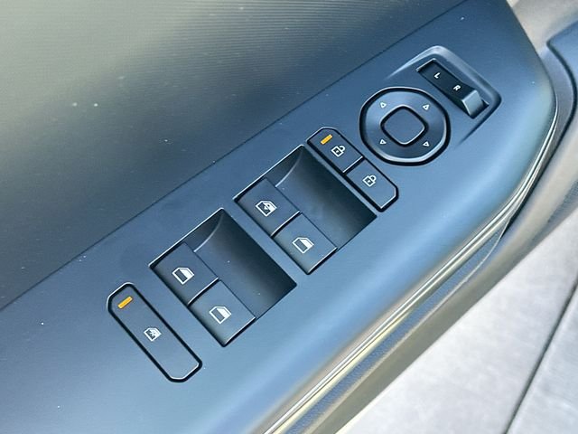 New 2026 Steel Gray Kia LXS image 18