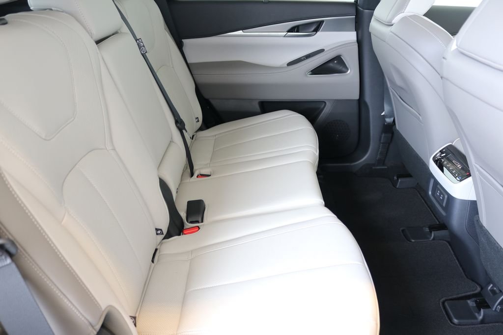 New 2026 MOONBOW BLUE INFINITI Luxe AWD image 38