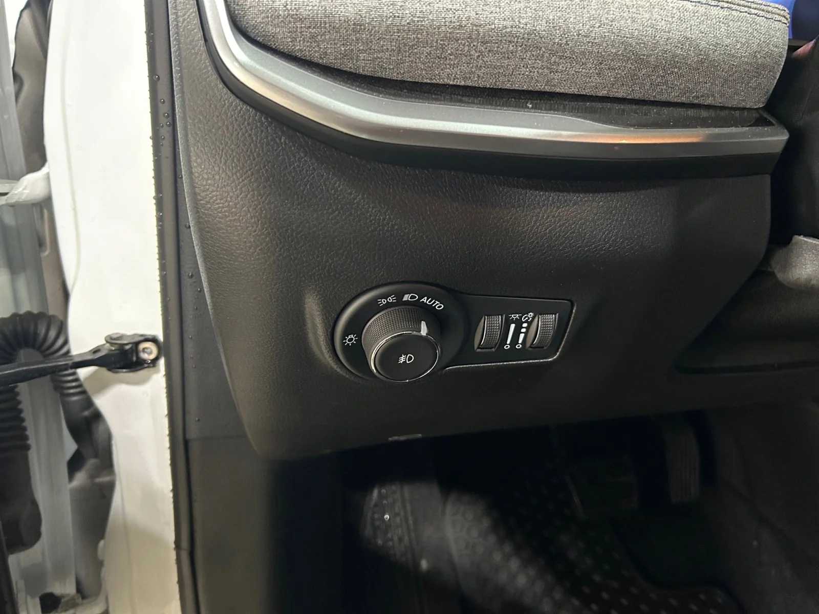 Used 2025 Bright White Jeep NORTH image 15
