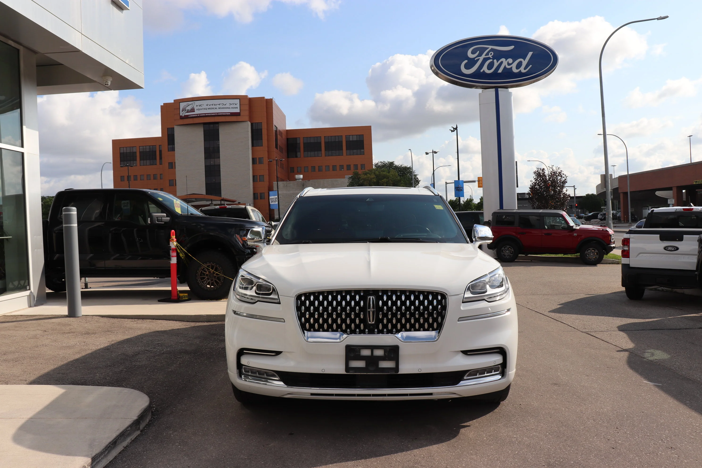 Used 2020 White Lincoln Black Label image 2