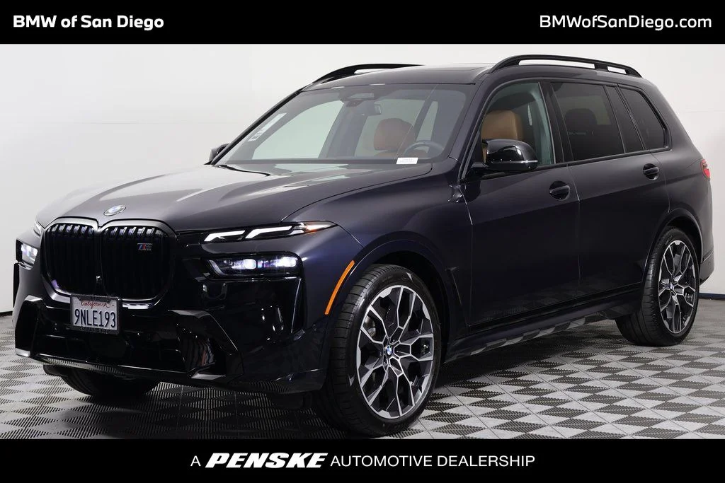 2025 BMW X7 M60i's photo