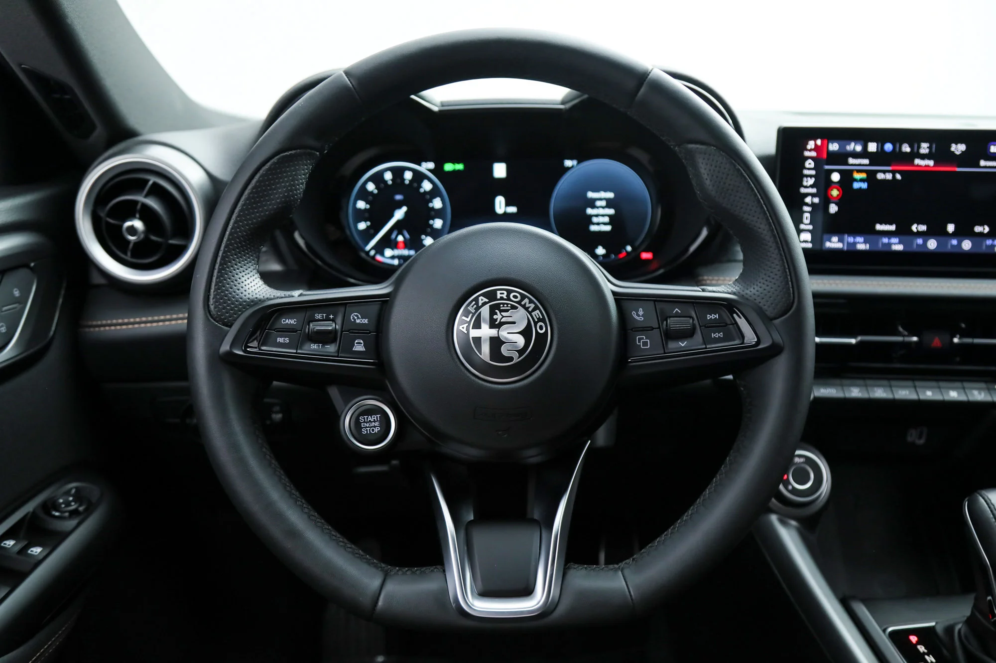2025 Alfa Romeo Tonale Base - Photo 17