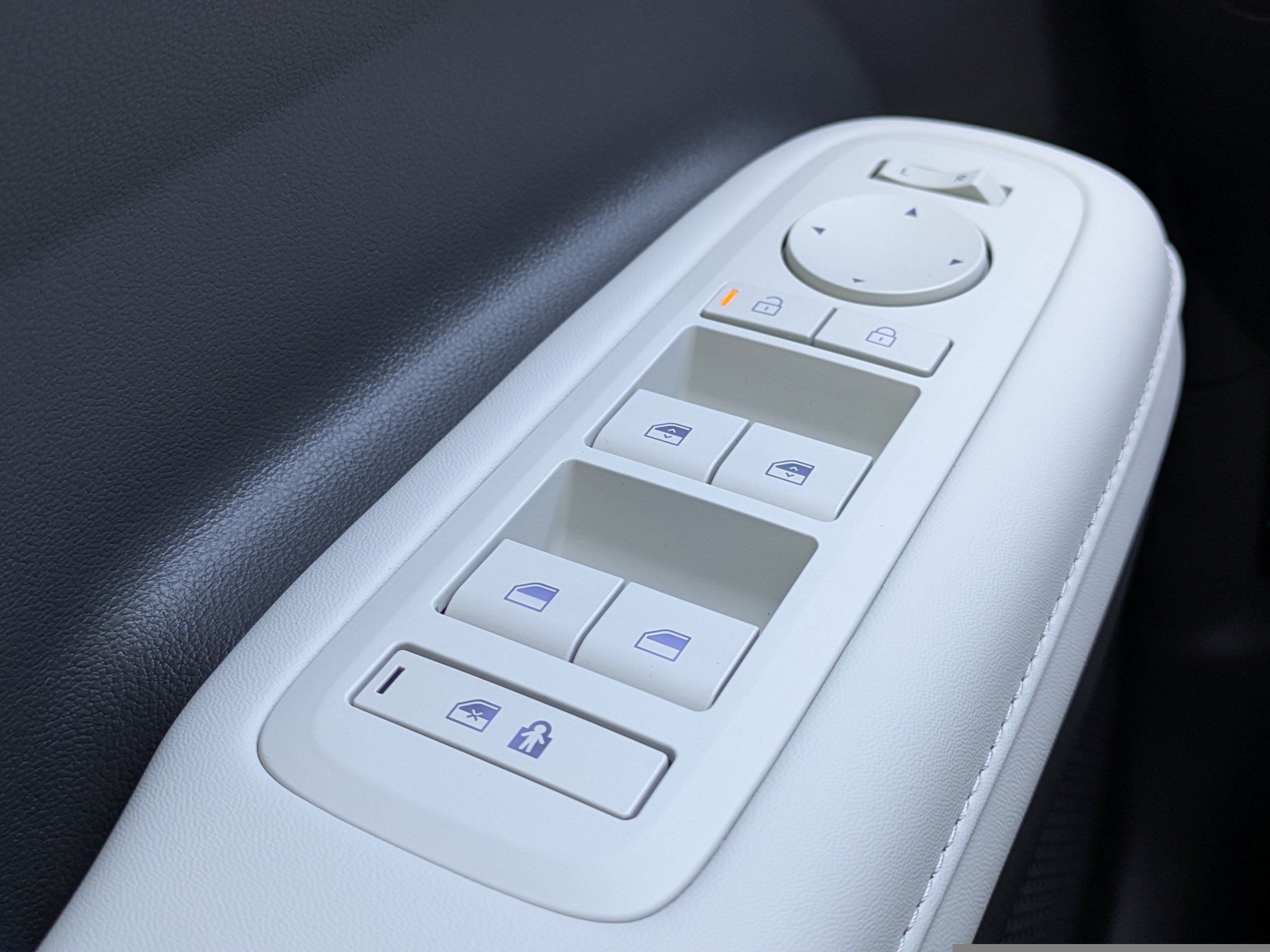 New 2026 Serenity White Hyundai SEL image 22