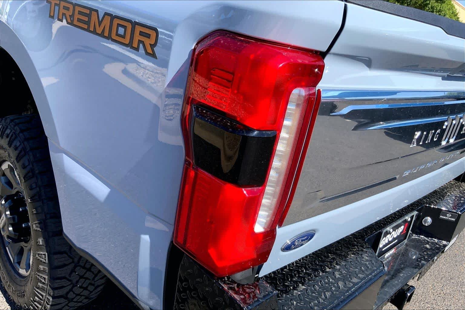Used 2024 Glacier Gray Metallic Tri-Coat Ford King Ranch image 29