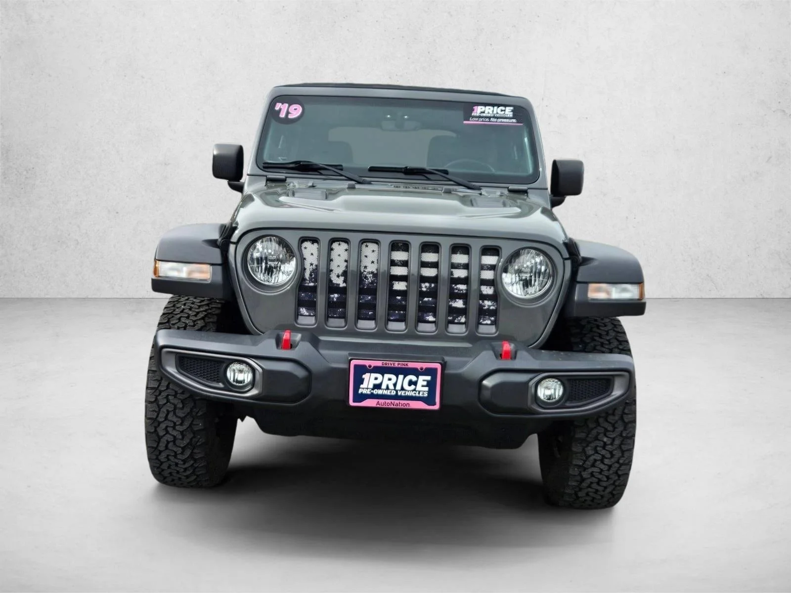 Used 2019 Sting-Gray Clearcoat Jeep Rubicon image 2