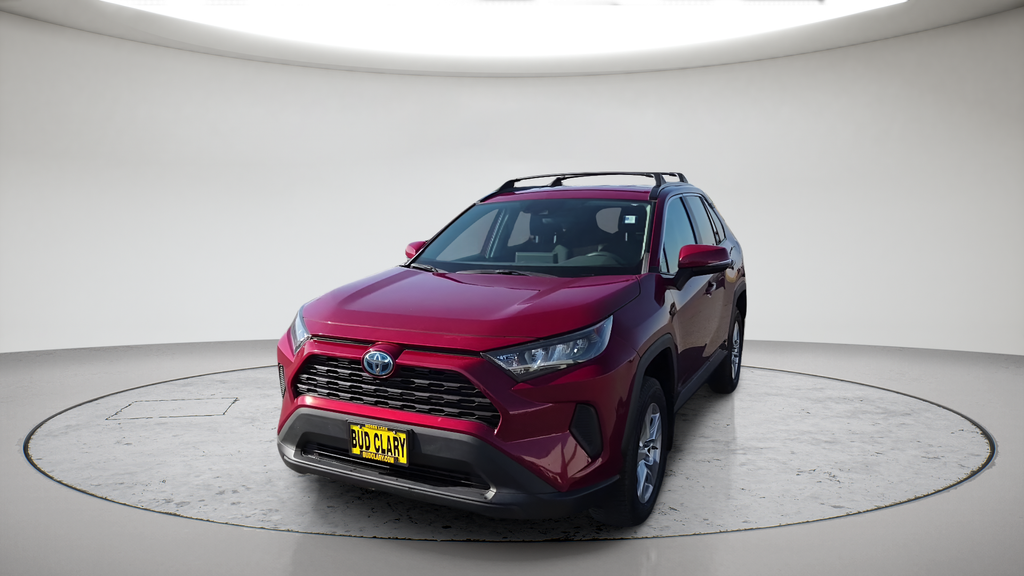 Used 2020 Red Toyota LE image 18