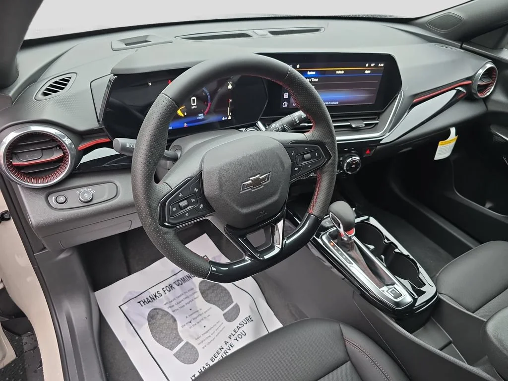 2026 Chevrolet Trax RS - Photo 16