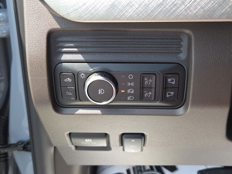 New 2026 Glacier Gray Metallic Tri-Coat Ford F-250® King Ranch® image 27