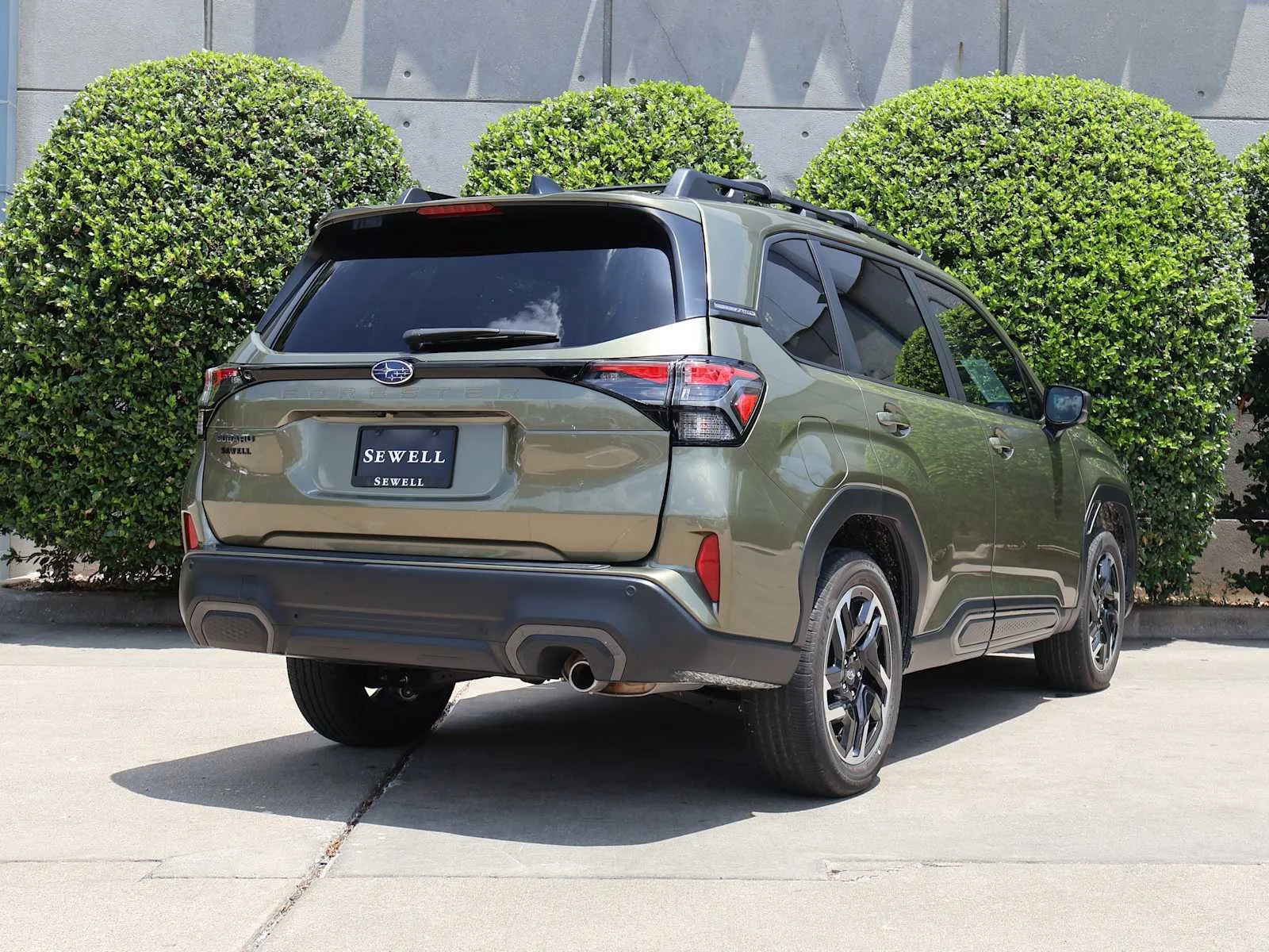 Certified Used 2026 Autumn Green Metallic Subaru Limited image 10