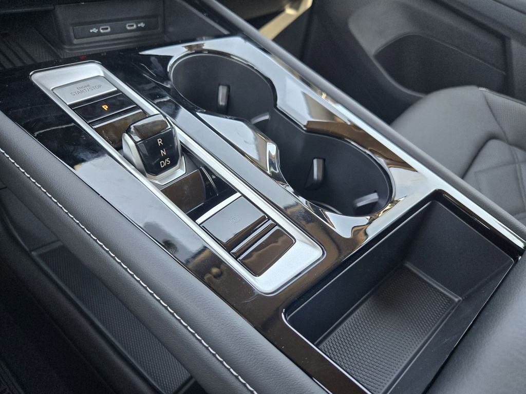2026 Volkswagen Atlas SE w/Tech - Photo 17