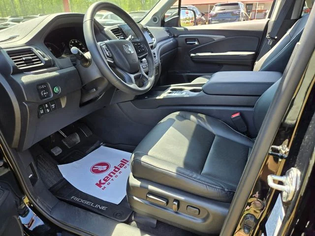 Used 2025 Black Honda RTL image 10