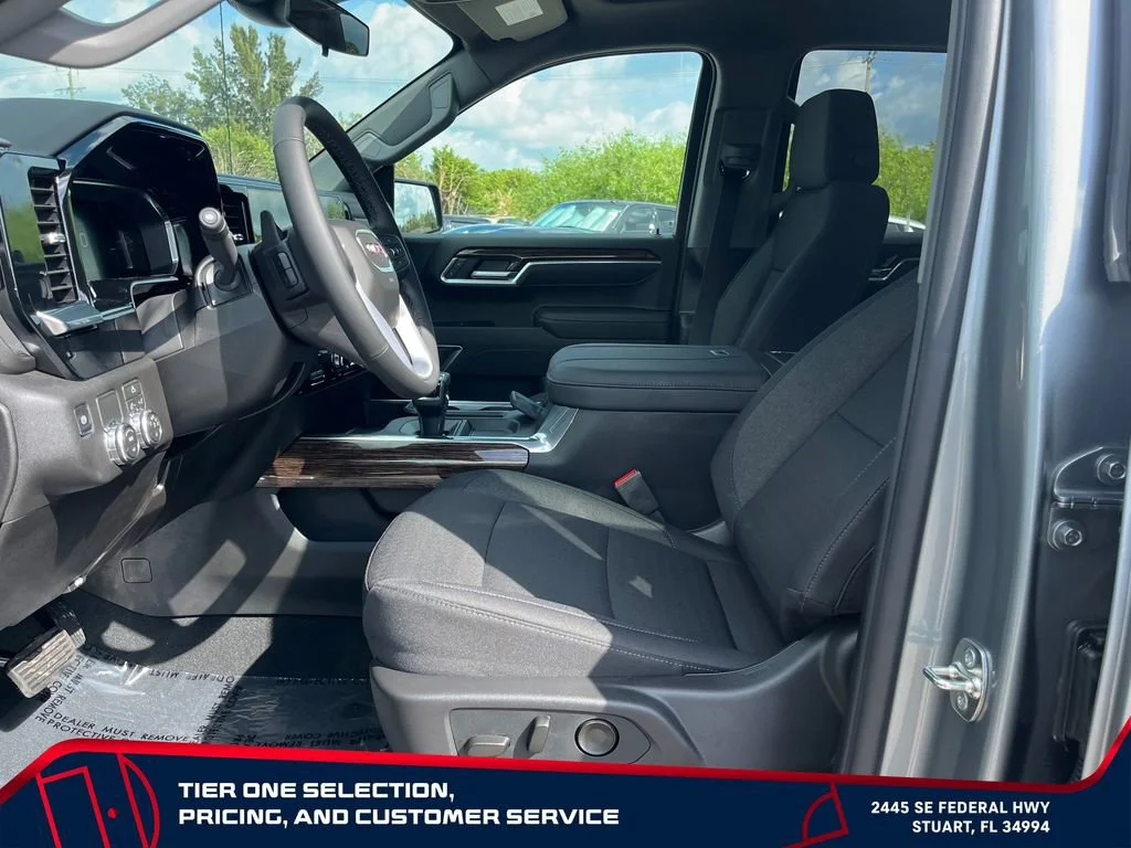 New 2026 Sterling Metallic GMC Elevation image 9