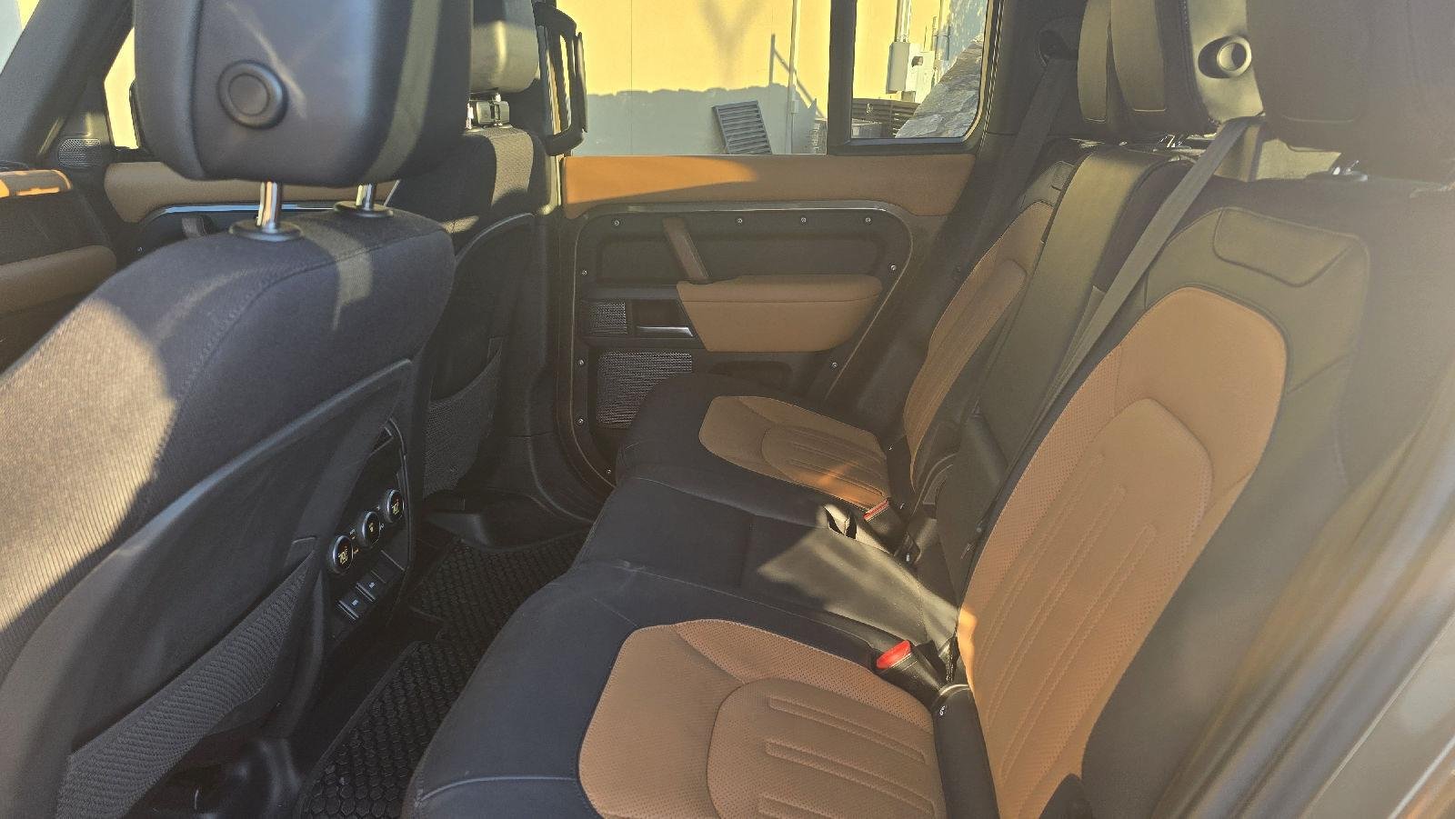 Used 2023 Gondwana Stone Land Rover X image 8