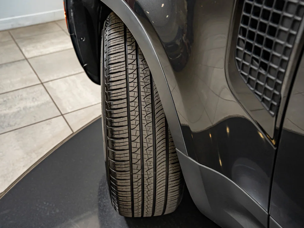 Used 2024 Gray Land Rover S image 48