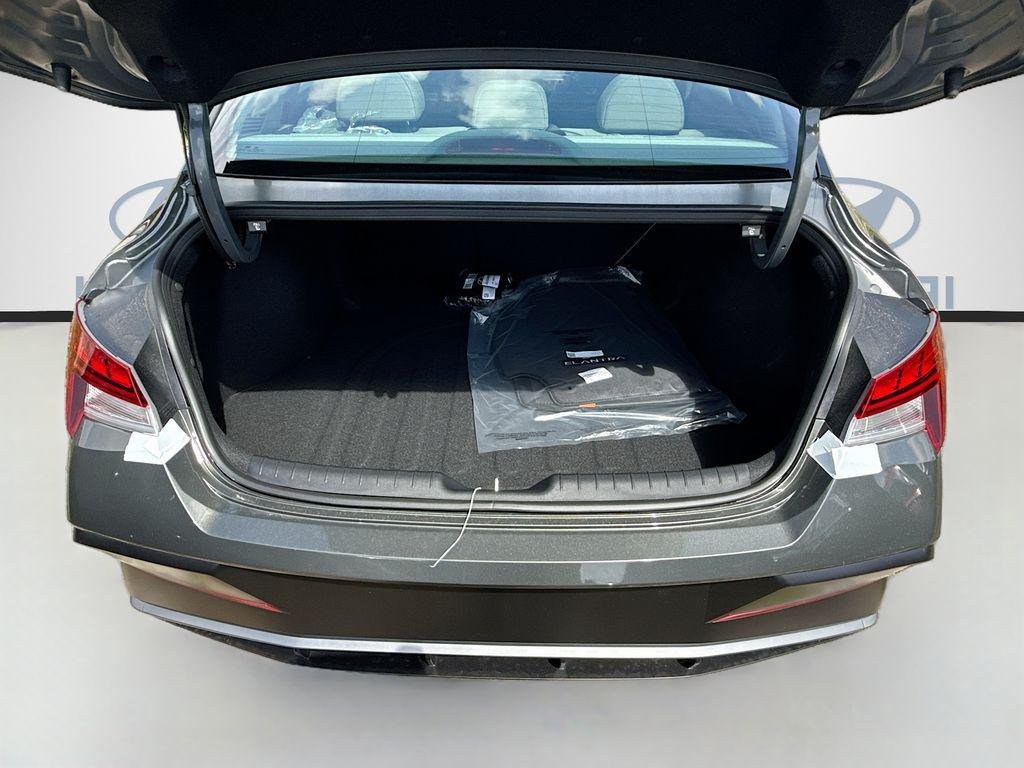 New 2026 Amazon Gray Hyundai SEL Sport Premium image 18