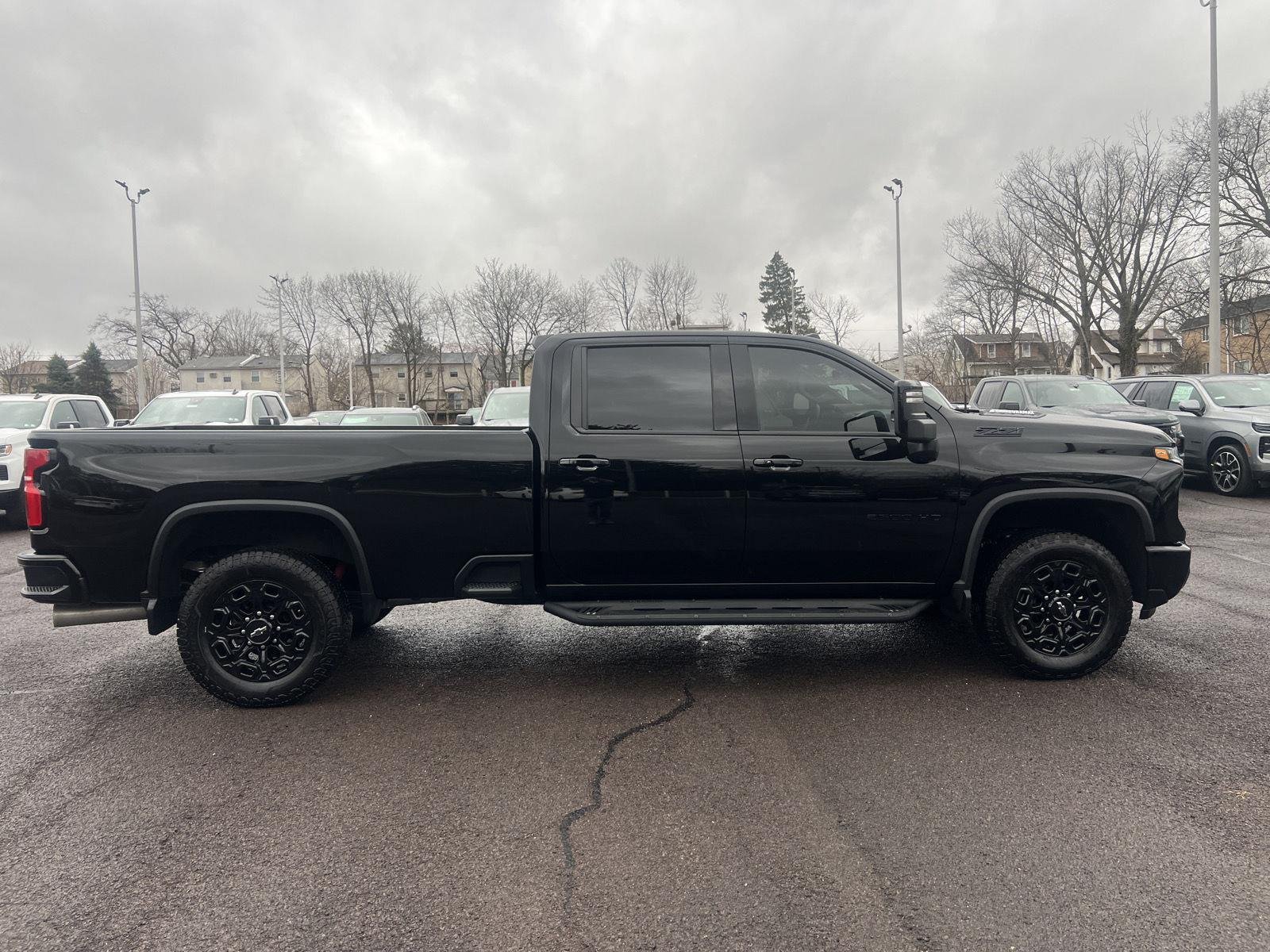 2024 Chevrolet Silverado 2500HD LTZ - Photo 39