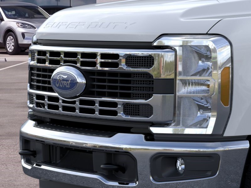 New 2026 Oxford White Ford XL image 18