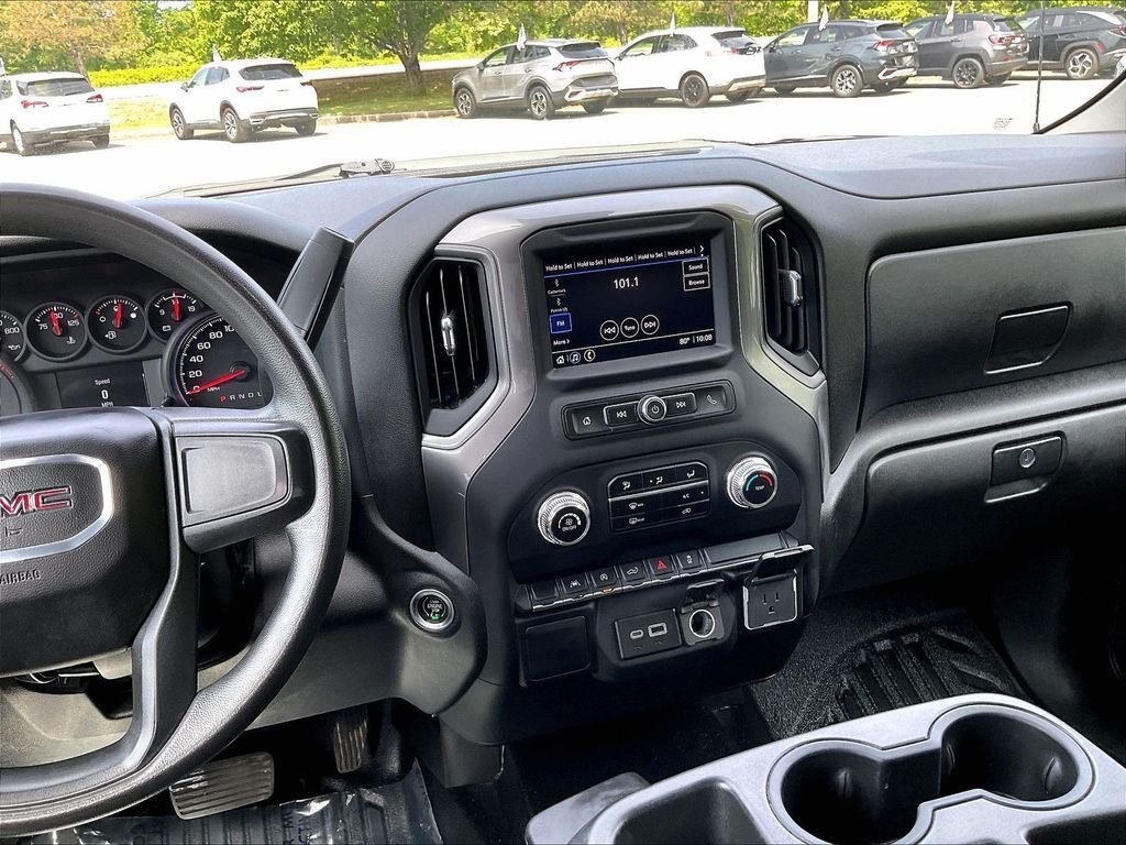 Used 2022 White GMC Pro image 18