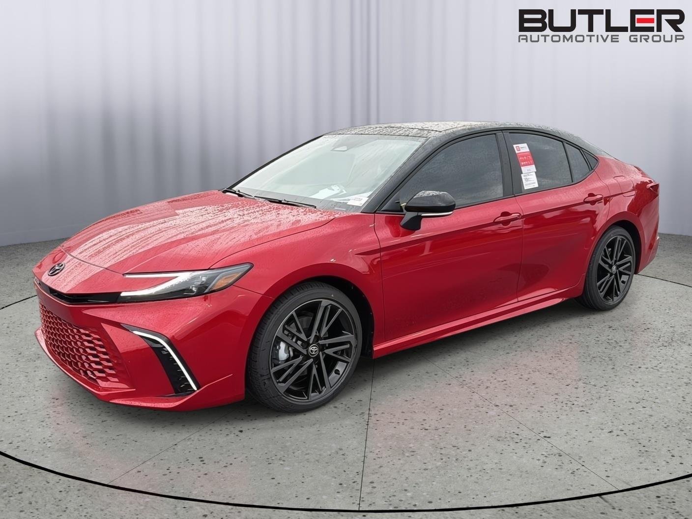 New 2026 Supersonic Red with Midnight Black Metallic roof Toyota XSE image 1