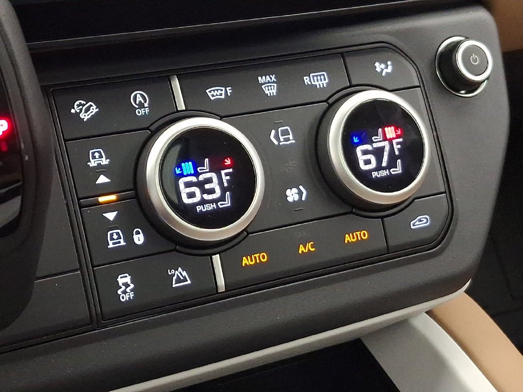 New 2026 Santorini Black Land Rover S image 13
