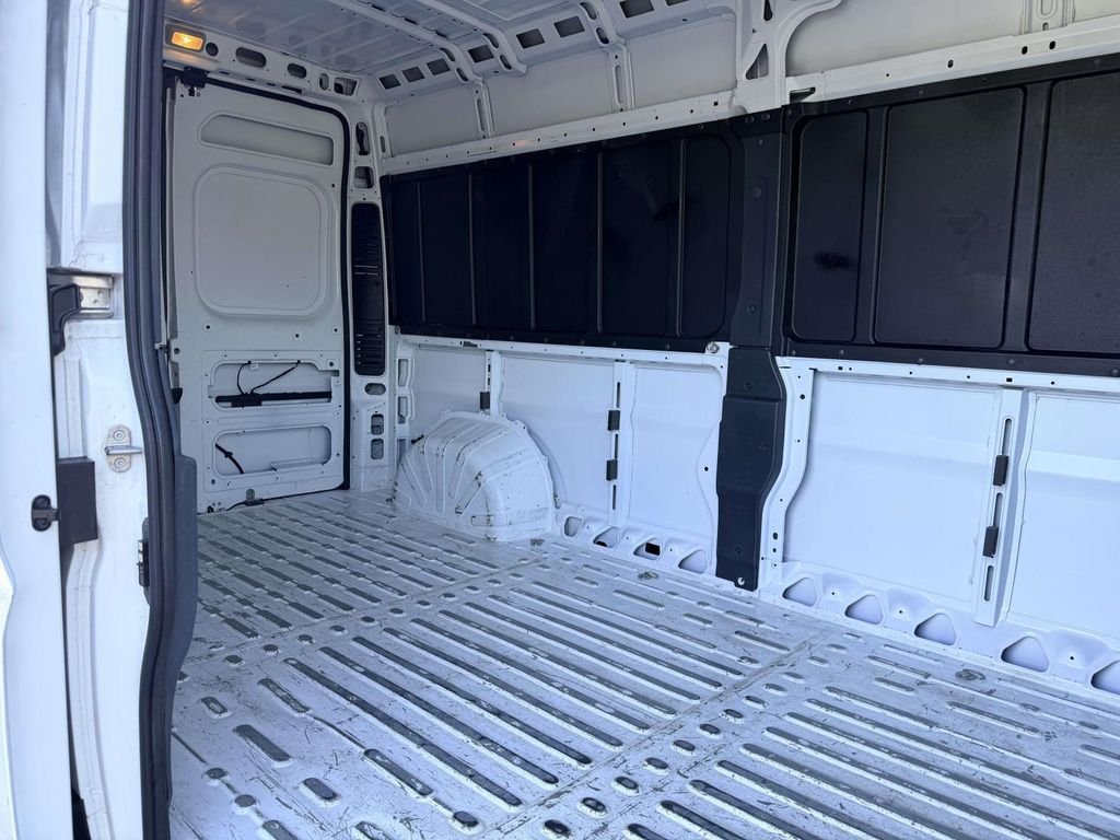 Used 2023 White Ram High Roof image 11