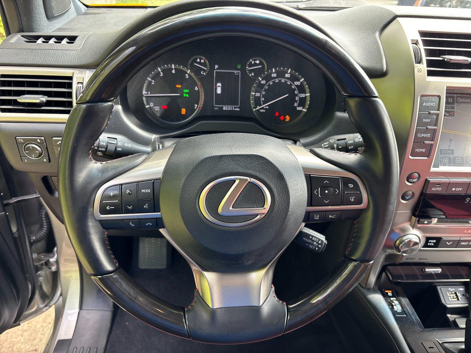 Used 2021 Atomic Silver Lexus GX 460 Premium image 18