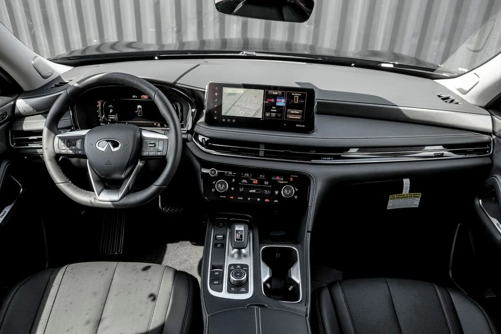 New 2027 MINERAL BLACK INFINITI Luxe AWD image 22