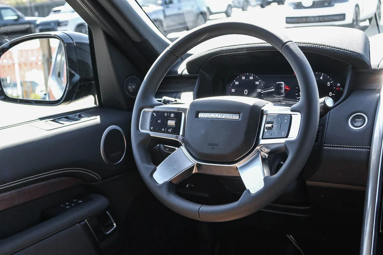 New 2026 Carpathian Grey Land Rover Dynamic SE image 26