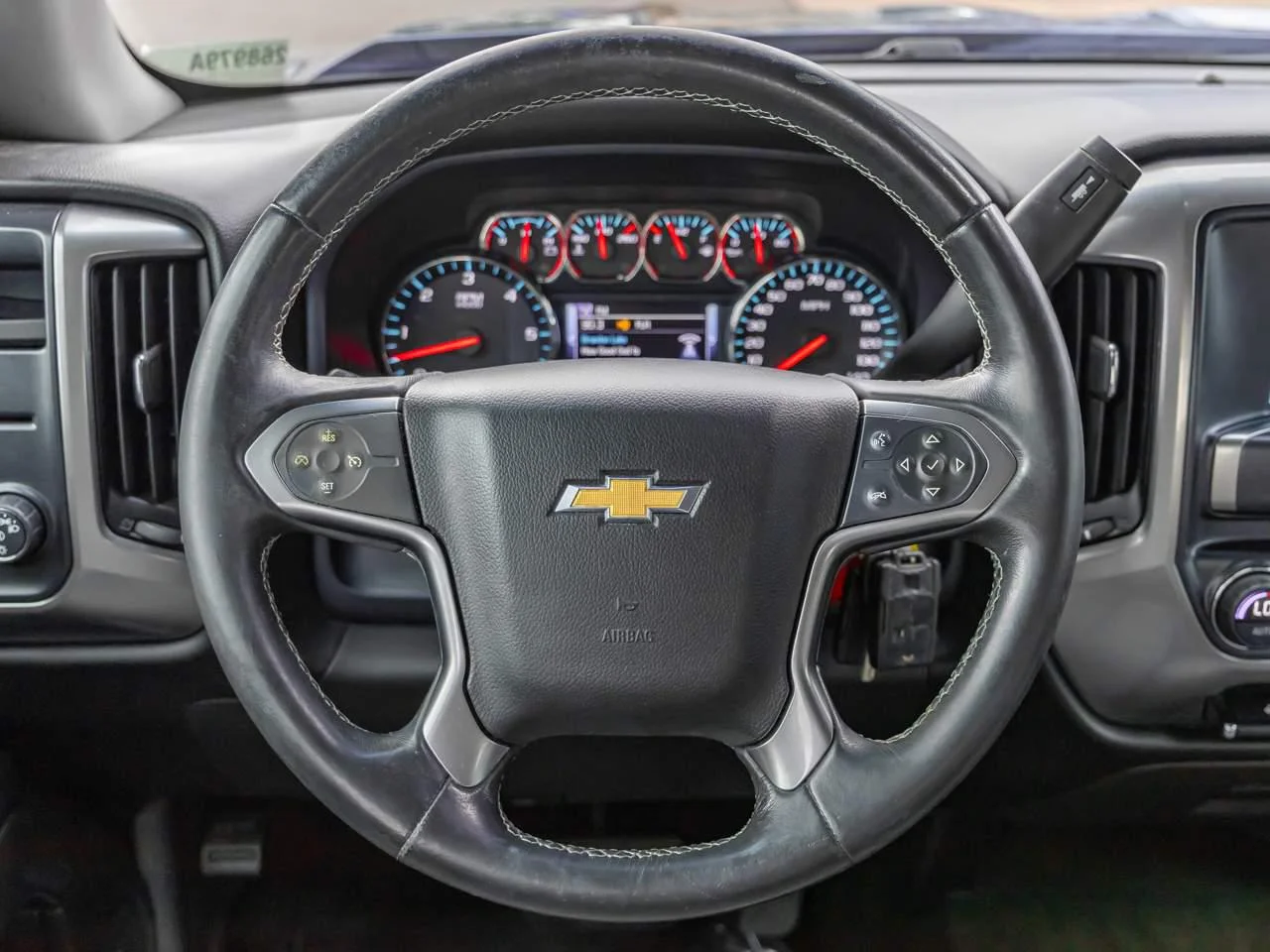 Certified Used 2018 DEEP OCEAN BLUE METALLIC Chevrolet LT image 15