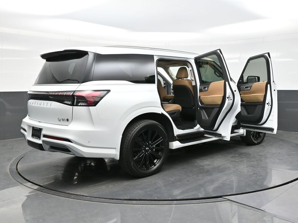 New 2026 RADIANT WHITE INFINITI Luxe 4WD image 52